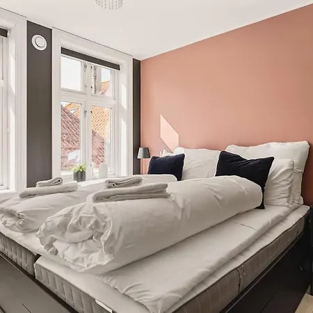 Apartment Dinbnb I 300m To Bryggen & Floien I Renovated 2023 *