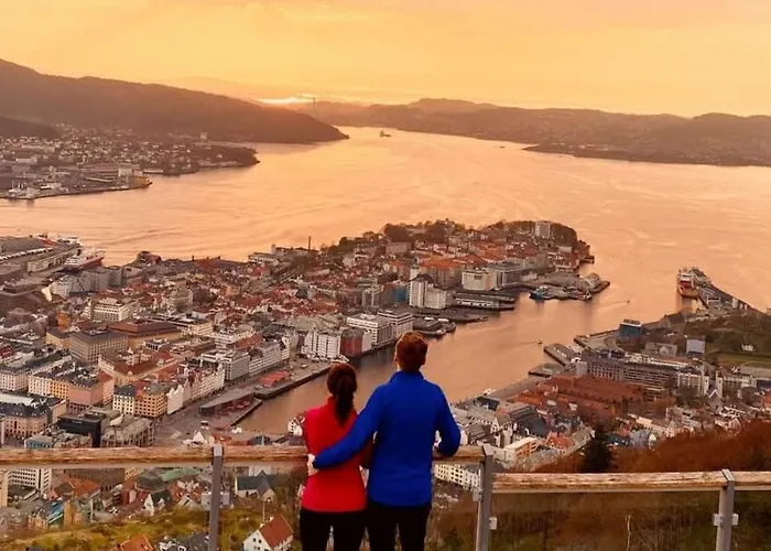 Dinbnb I 300m To Bryggen & Floien I Renovated 2023 Appartamento