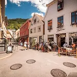 Dinbnb I 300m To Bryggen & Floien I Renovated 2023 Apartman Bergen