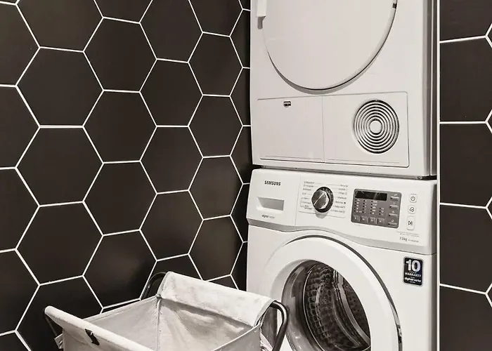 Dinbnb I 300m To Bryggen & Floien I Renovated 2023 شقة برغن